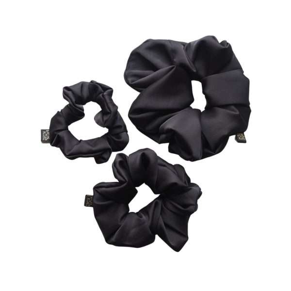 Priskini - Saténová Scrunchie gumička do vlasov - čierna