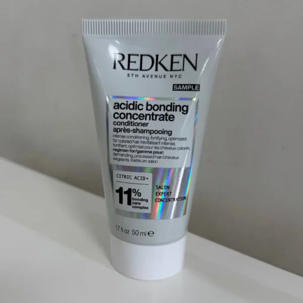 Redken - Mini kondicionér Extreme pre dlhé vlasy